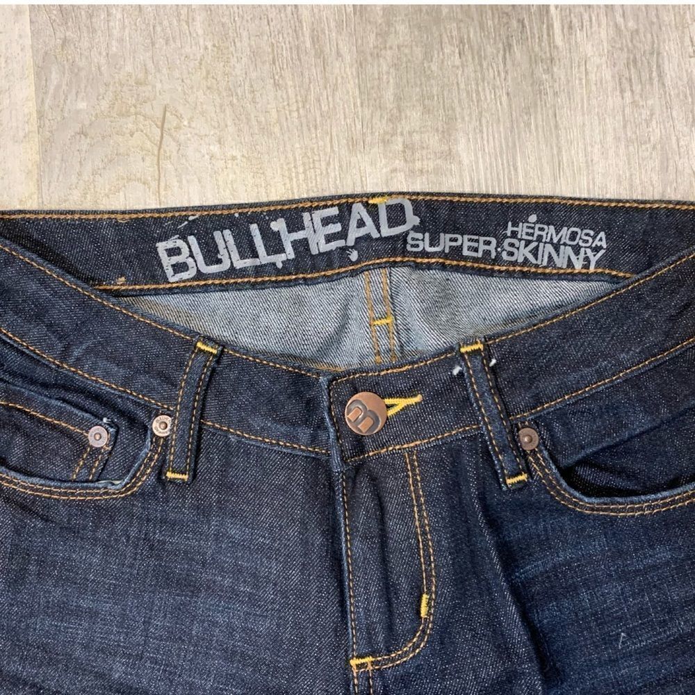 New!! BullHead hermosa Super skinny dark wash size 5 long - Picture 4 of 9